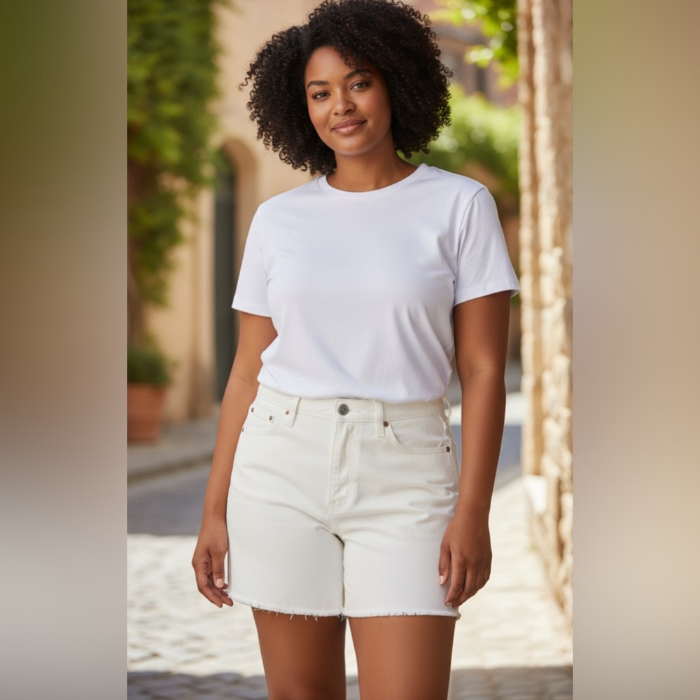 Signature‎ by LEVI STRAUSS Women's White Denim Shorts B2